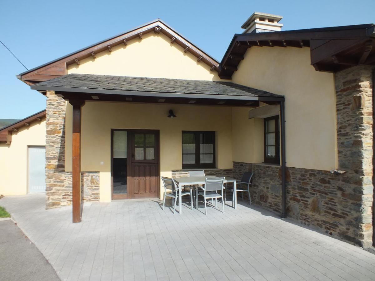 Apartamentos Puerta Del Castro Coana المظهر الخارجي الصورة