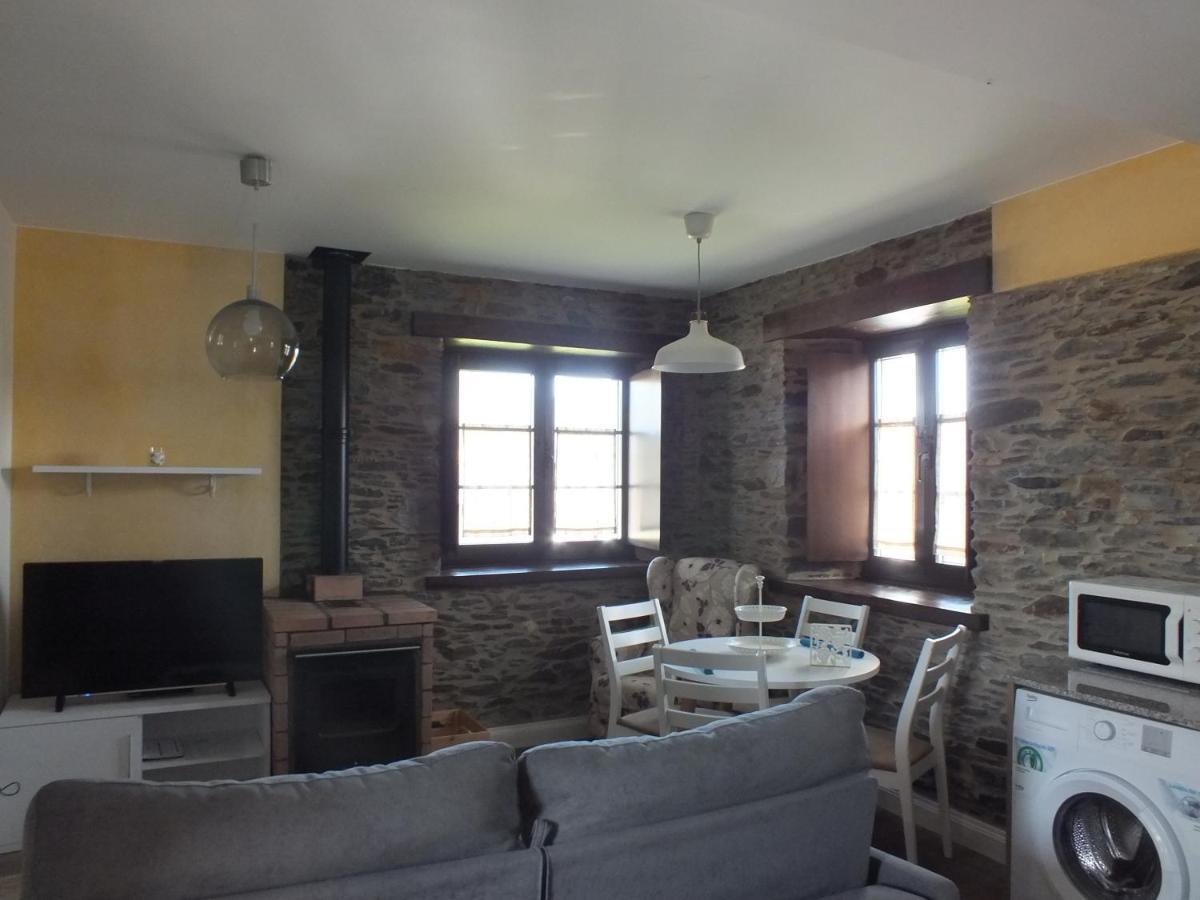 Apartamentos Puerta Del Castro Coana المظهر الخارجي الصورة