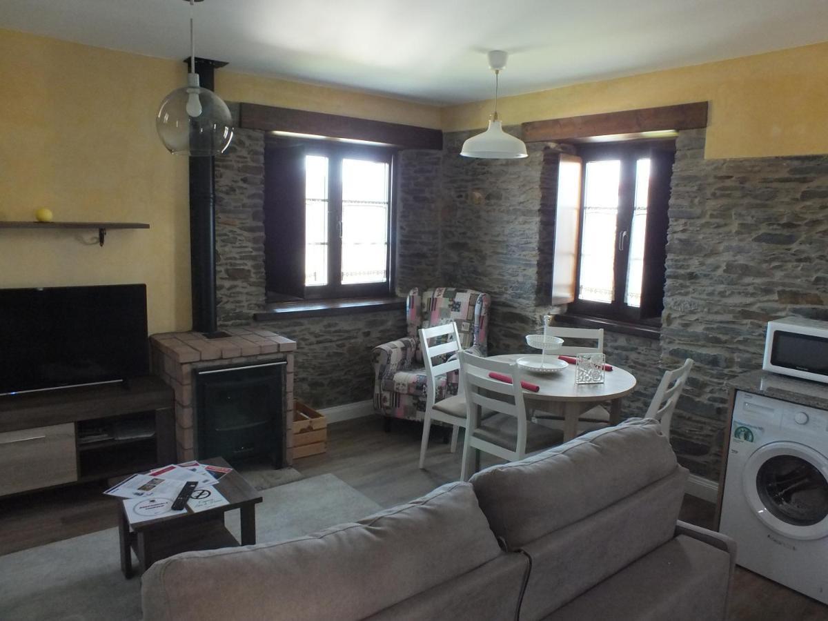 Apartamentos Puerta Del Castro Coana المظهر الخارجي الصورة