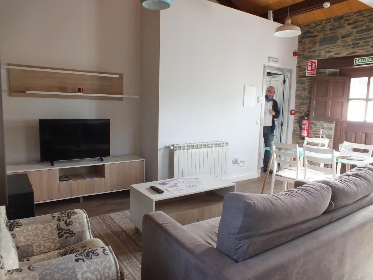 Apartamentos Puerta Del Castro Coana المظهر الخارجي الصورة