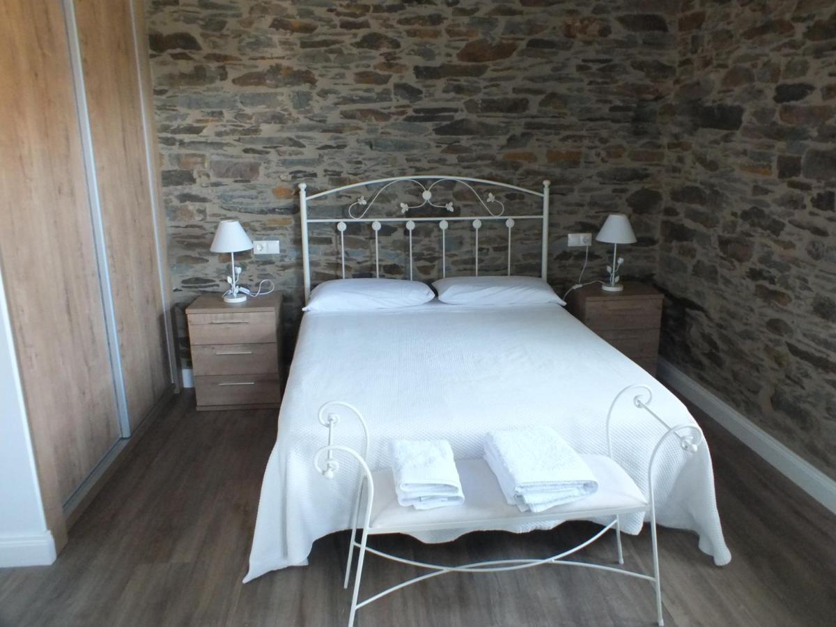 Apartamentos Puerta Del Castro Coana المظهر الخارجي الصورة