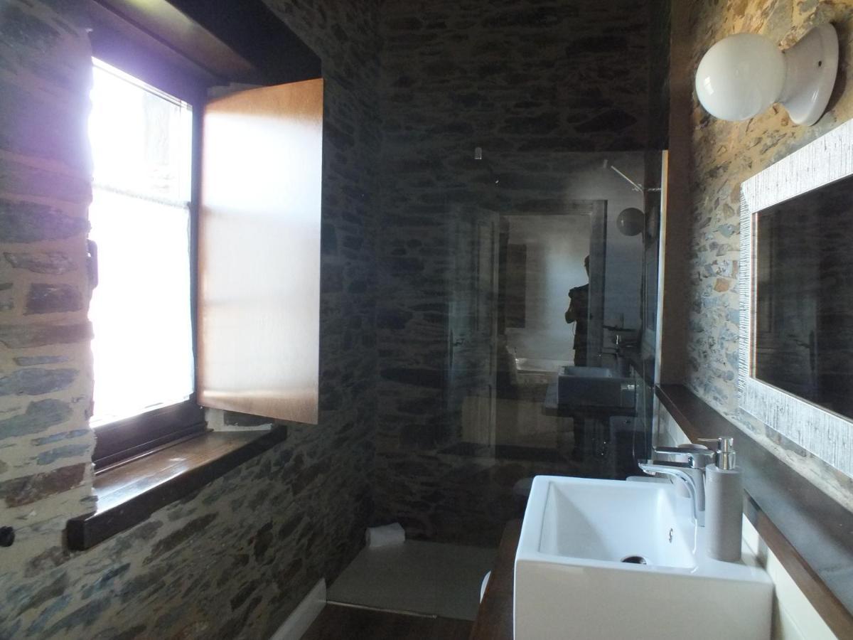 Apartamentos Puerta Del Castro Coana المظهر الخارجي الصورة