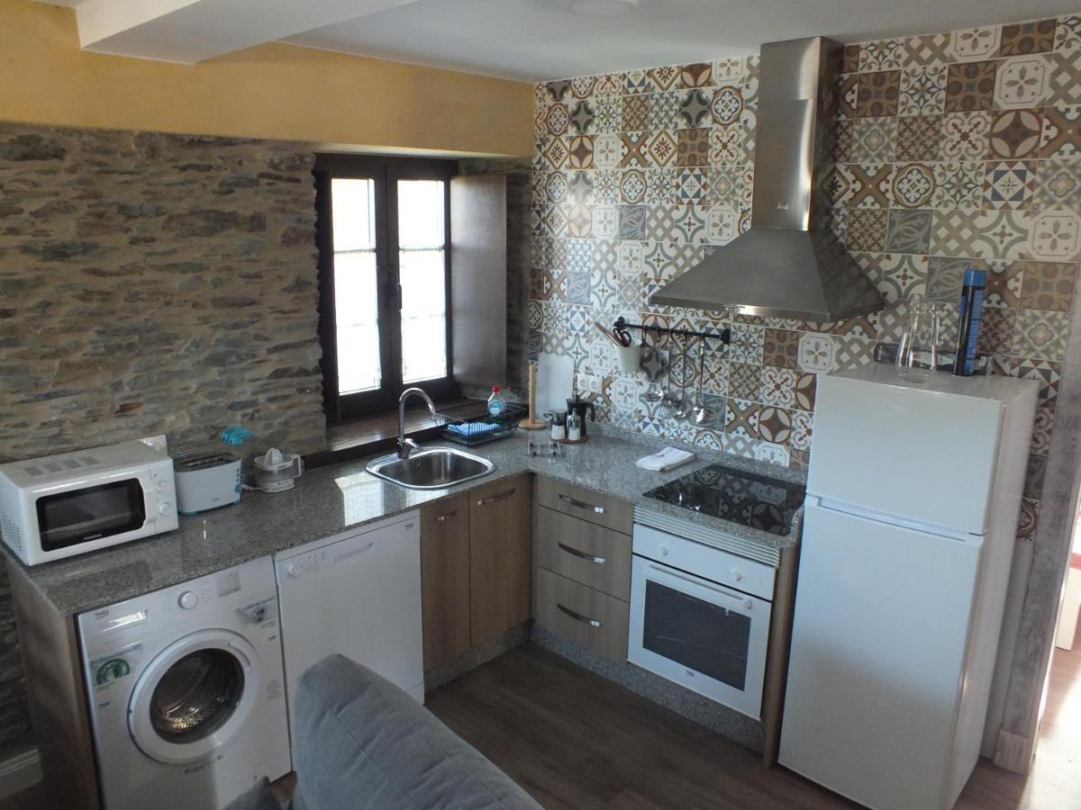 Apartamentos Puerta Del Castro Coana المظهر الخارجي الصورة